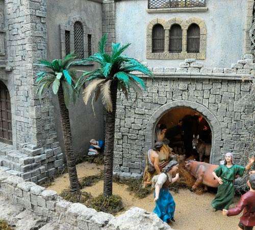 9 steps to set up the nativity scene at home